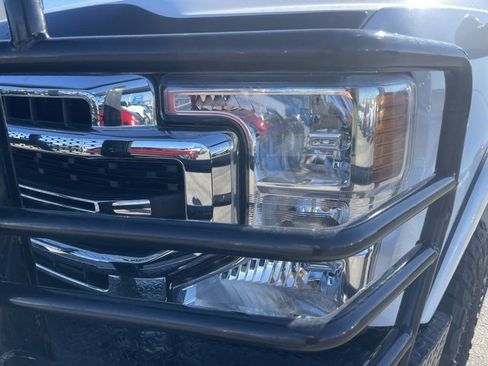 Used 2020 Ford F250 Lariat w/ Chrome Package image 9