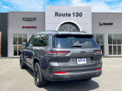Used 2023 Jeep Grand Cherokee L Laredo