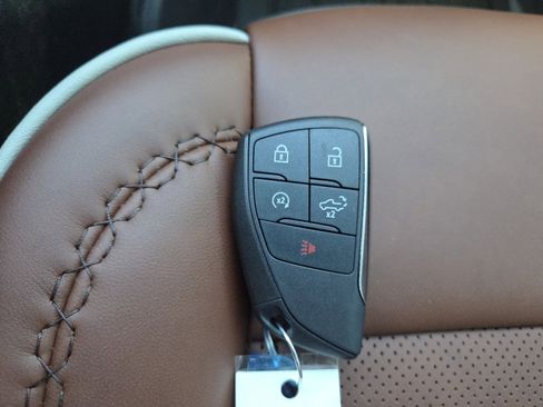 New 2026 GMC Sierra 2500 Denali Ultimate w/ LPO, Black Badging Package image 40