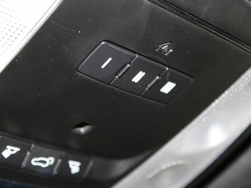 Used 2018 Jeep Grand Cherokee Altitude RWD image 24