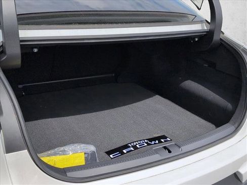 Used 2024 Toyota Crown XLE image 6