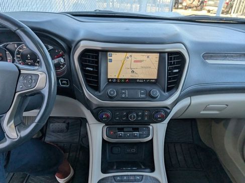 Used 2022 GMC Acadia Denali image 6