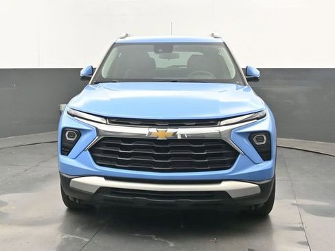 Used 2024 Chevrolet TrailBlazer LT w/ LT Cold Weather Package FWD image 5