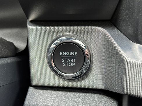 Certified 2025 Ford F350 Platinum AWD/4WD image 22