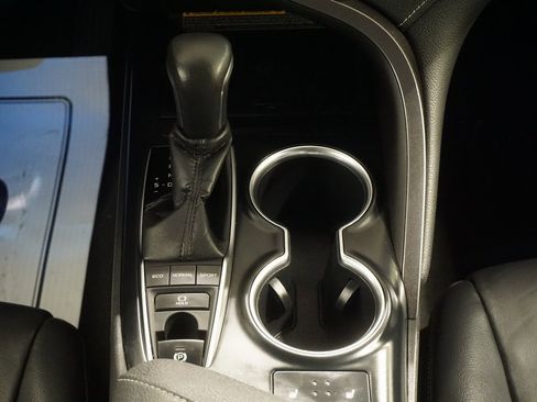 Certified 2018 Toyota Camry XSE image 31
