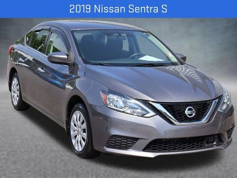 Used 2019 Nissan Sentra S FWD image 1