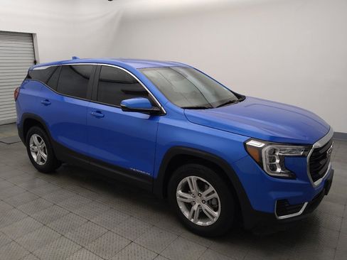 Used 2024 GMC Terrain SLE FWD image 11