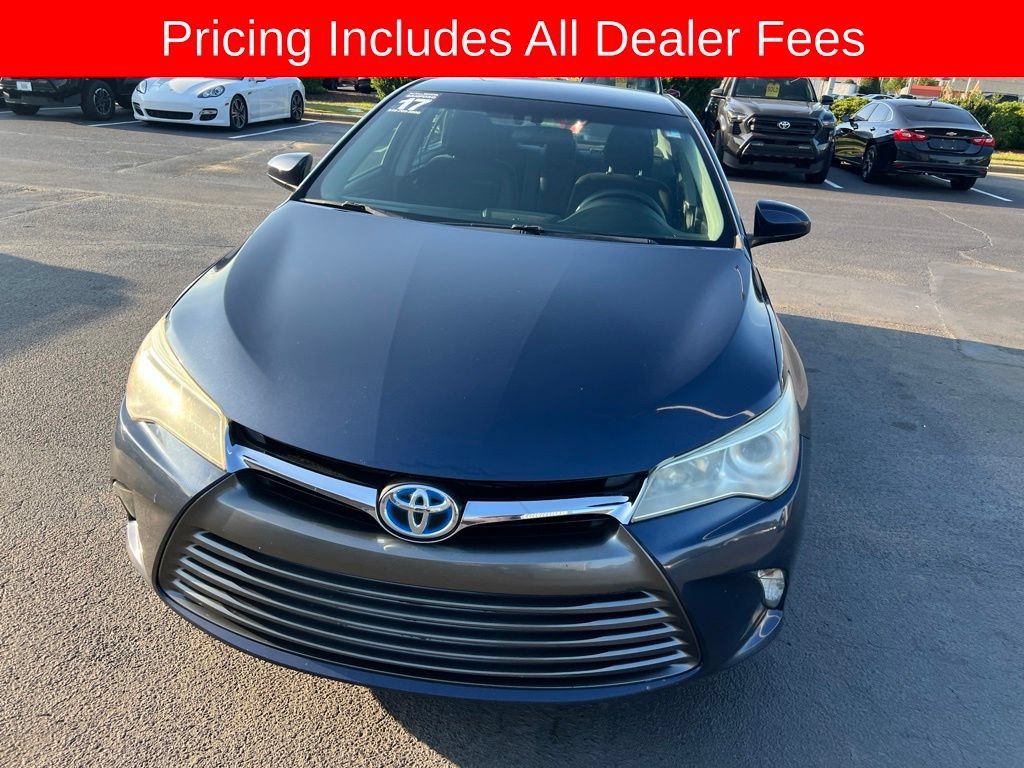 Used 2017 Toyota Camry LE FWD image 32