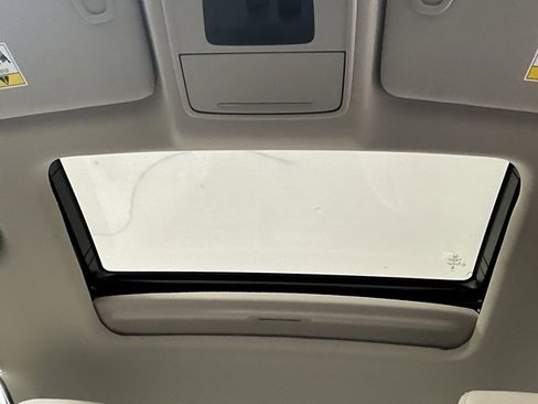 Used 2023 Honda Accord EX-L image 32