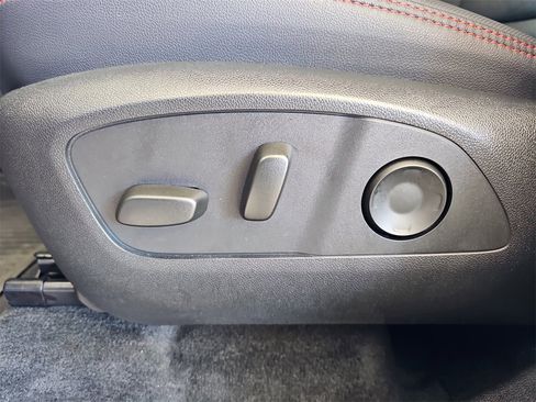 Certified 2024 Chevrolet Traverse RS w/ LPO, Floor Liner Package image 32