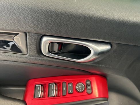 Used 2024 Honda Civic EX-L image 10