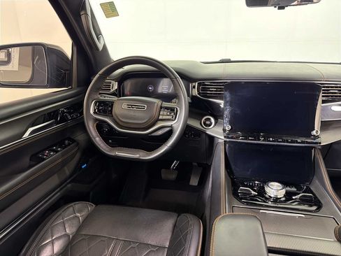 Used 2023 Jeep Grand Wagoneer Series III w/ Rear Seat Video Group 1 AWD/4WD image 28