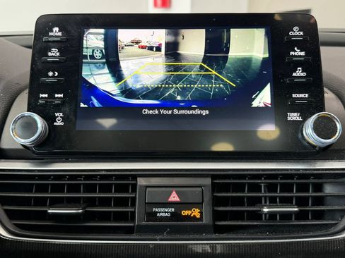 Used 2019 Honda Accord Sport image 15