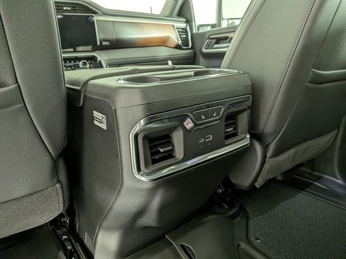 New 2025 GMC Sierra 3500 Denali w/ Denali Reserve Package image 35