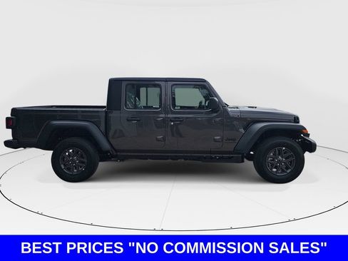 New 2026 Jeep Gladiator Sport AWD/4WD image 2