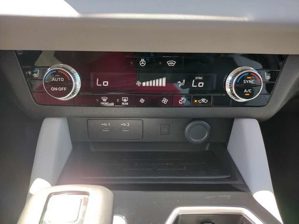 New 2026 Mitsubishi Outlander SE AWD/4WD image 24