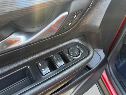 Used 2024 GMC Terrain SLE image 19