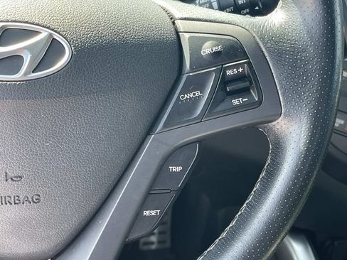 Used 2016 Hyundai Veloster Turbo w/ Option Group 04 FWD image 33