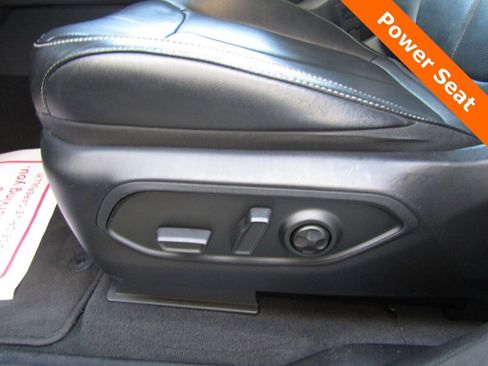 Used 2024 Jeep Grand Cherokee L Limited w/ Luxury Tech Group II image 7