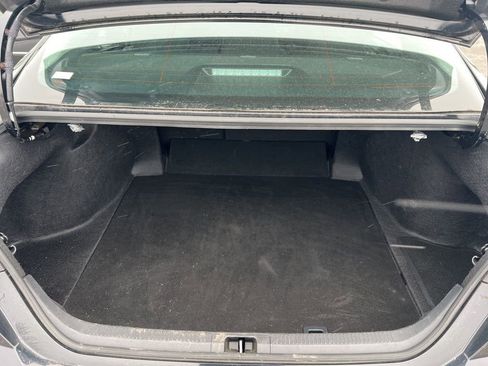 Used 2025 Toyota Camry LE image 28