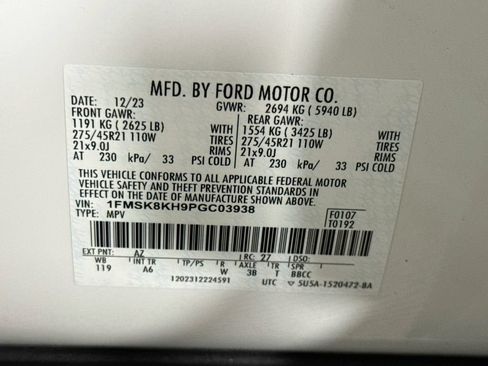 Used 2023 Ford Explorer ST-Line w/ Class IV Trailer Tow Package AWD/4WD image 40