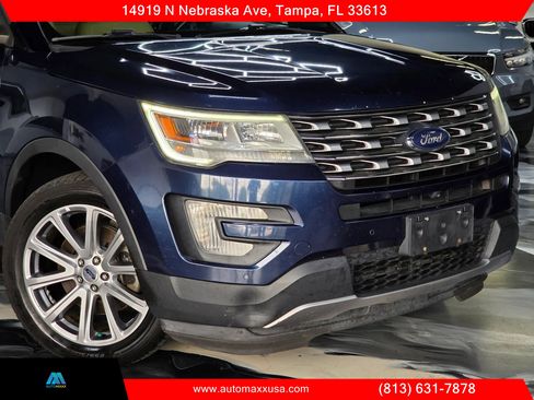 Used 2017 Ford Explorer Limited AWD/4WD image 3