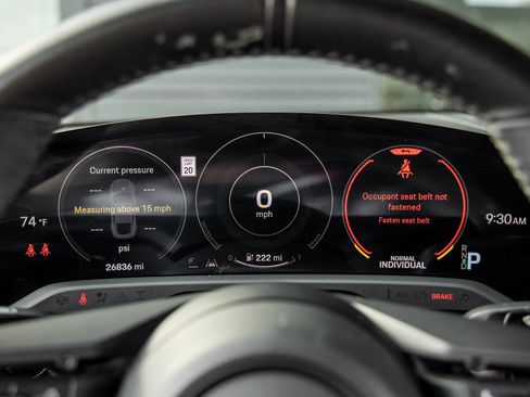 Certified 2023 Porsche Taycan GTS image 28