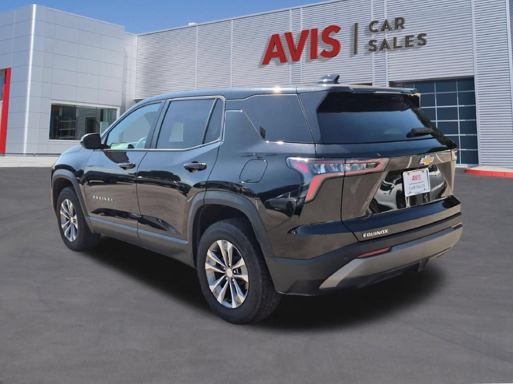 Used 2026 Chevrolet Equinox LT FWD image 9