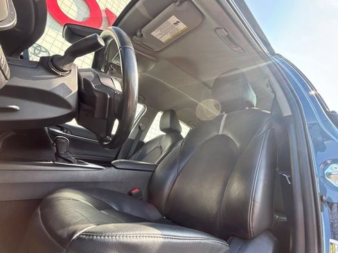 Used 2023 Toyota Camry XSE FWD image 10