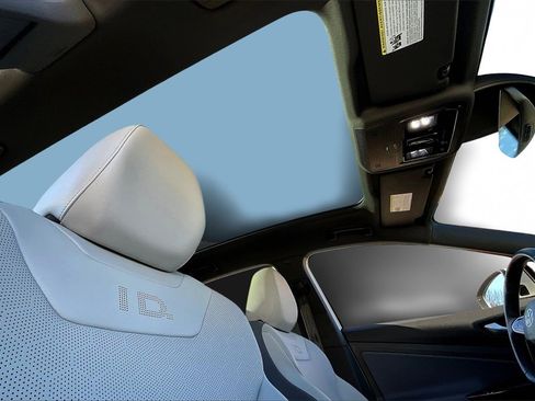 Used 2021 Volkswagen ID.4 Pro S w/ ID.4 Protection Package image 22