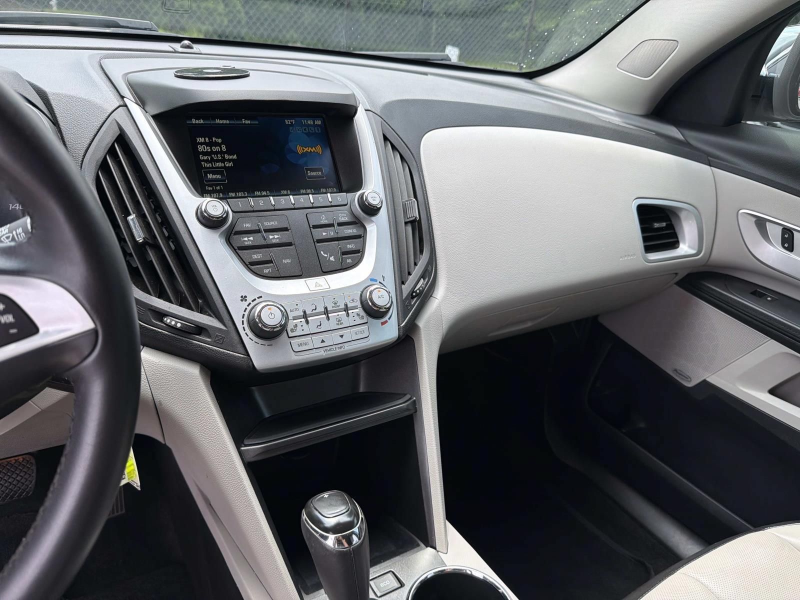 Used 2016 Chevrolet Equinox LTZ w/ Enhanced Convenience Package FWD image 29