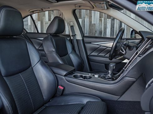 Used 2017 INFINITI Q50 Red Sport 400 image 22