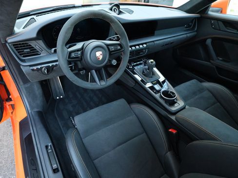 Used 2026 Porsche 911 GT3 RWD image 21