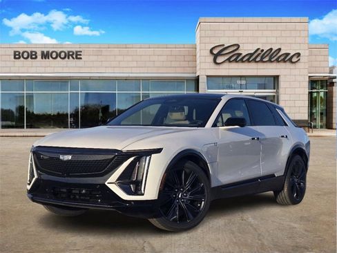 New 2025 Cadillac Lyriq Sport image 1