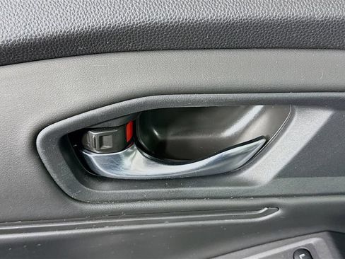 Certified 2023 Honda Accord EX image 24