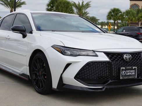 Used 2020 Toyota Avalon TRD image 3