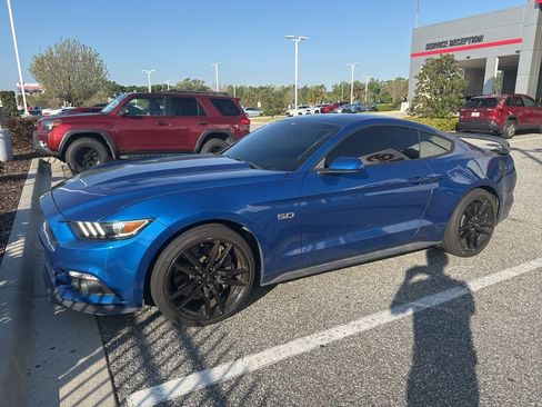 Used 2017 Ford Mustang GT w/ GT Performance Package image 2