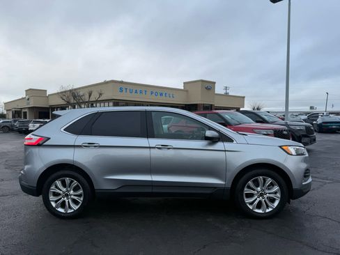 Used 2024 Ford Edge Titanium image 19