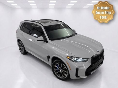 Used 2024 BMW X5 xDrive40i w/ M Sport Package AWD/4WD image 3