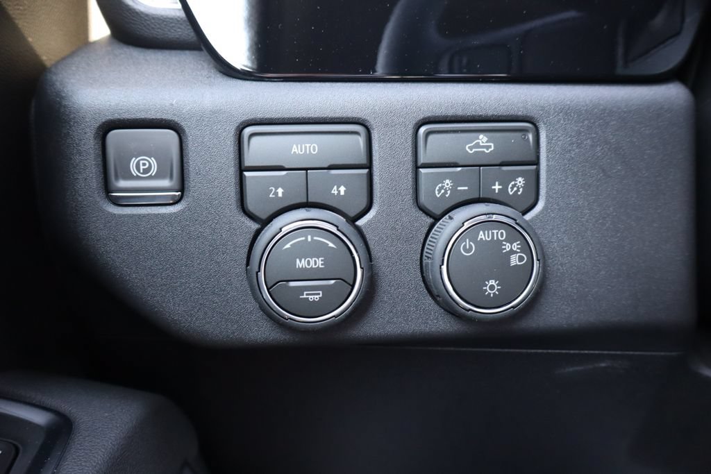 New 2026 Chevrolet Silverado 1500 LT AWD/4WD image 9