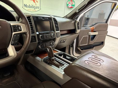 Used 2015 Ford F150 King Ranch w/ Equipment Group 601A Luxury AWD/4WD image 28