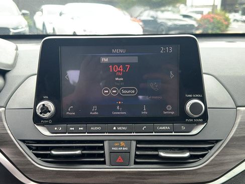Used 2023 Nissan Altima 2.5 SV FWD image 16