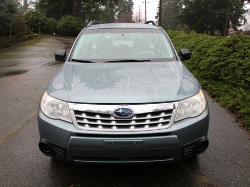 Used 2011 Subaru Forester 2.5X image 9