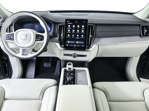 New 2026 Volvo XC90 T8 Ultra w/ Protection Package Premier AWD/4WD image 18
