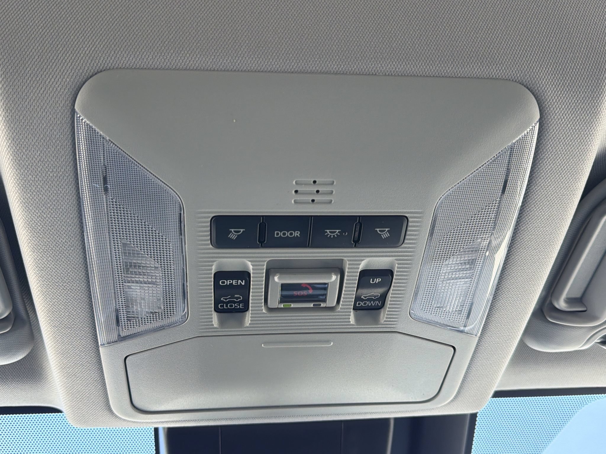 Used 2023 Toyota RAV4 XLE Premium FWD image 11