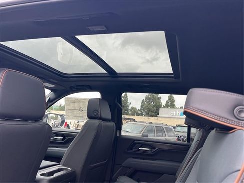 New 2026 GMC Yukon XL AT4 w/ AT4 Premium Package image 29