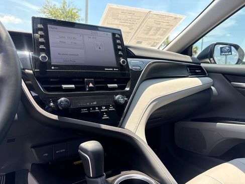 Used 2024 Toyota Camry XLE FWD image 30