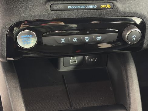 Used 2025 Ford Escape ST-Line w/ Tech Pack #1 image 28