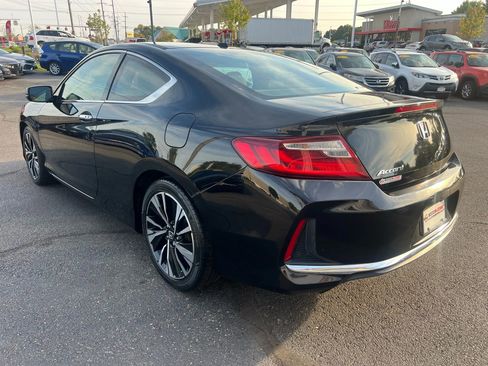 Used 2017 Honda Accord EX-L image 3