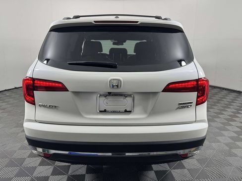 Used 2017 Honda Pilot Touring image 9